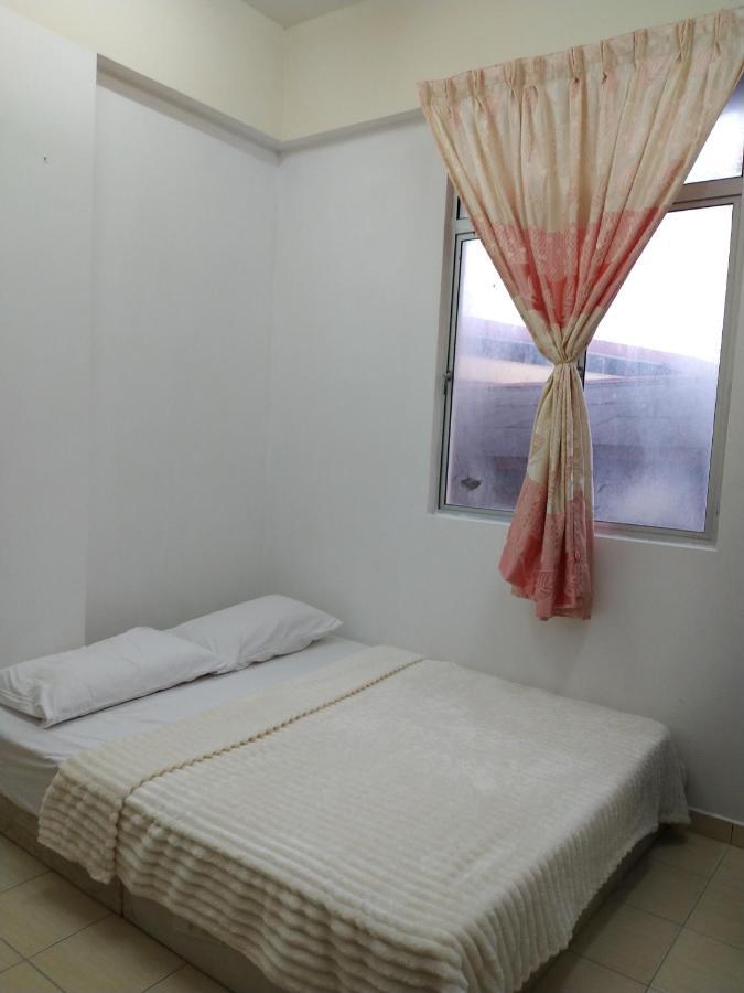 Homestay Kuala Terengganu Near Batu Burok, Hospital Hsnz, Ktcc Mall, Drawbridge A Екстериор снимка