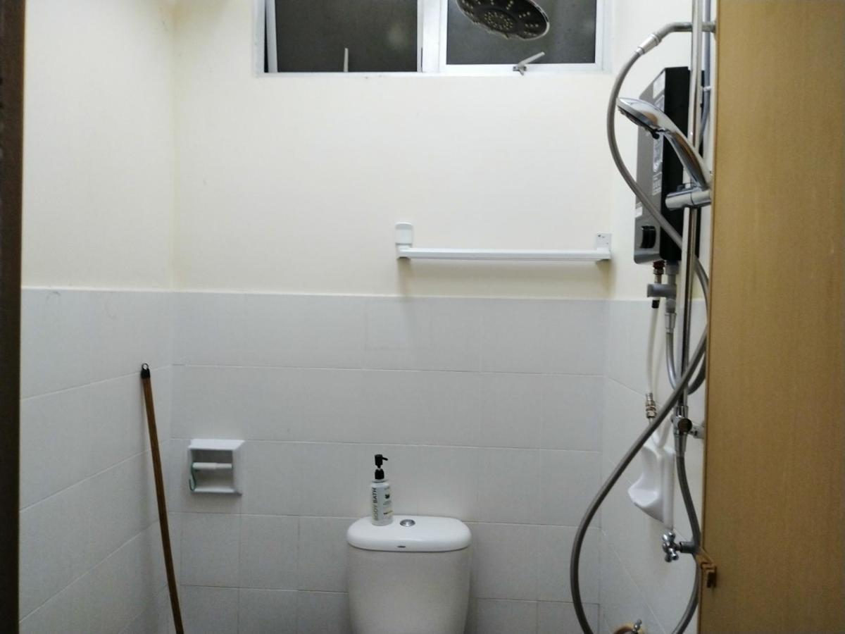 Homestay Kuala Terengganu Near Batu Burok, Hospital Hsnz, Ktcc Mall, Drawbridge A Екстериор снимка